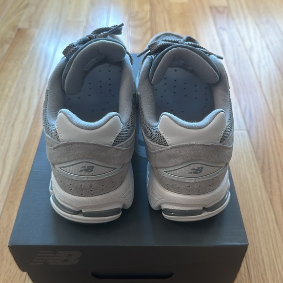 Men’s New Balance 2002R Grey M2002RST Size 9.5 - Picture 5 of 7